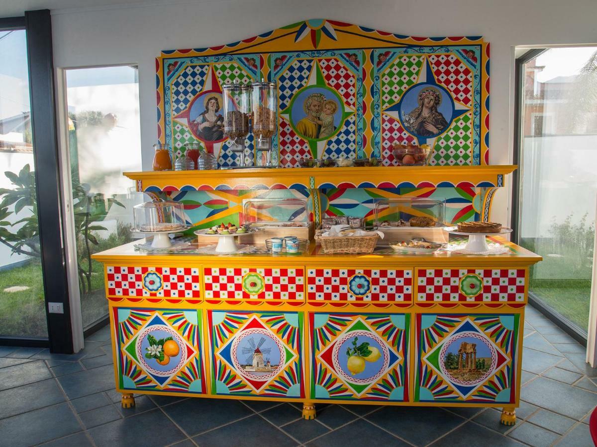 Tra Le Braccia Di Morfeo Bed & Breakfast Terrasini Ngoại thất bức ảnh