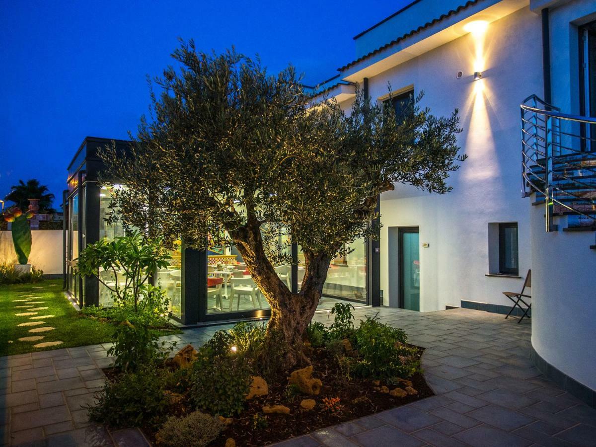 Tra Le Braccia Di Morfeo Bed & Breakfast Terrasini Ngoại thất bức ảnh