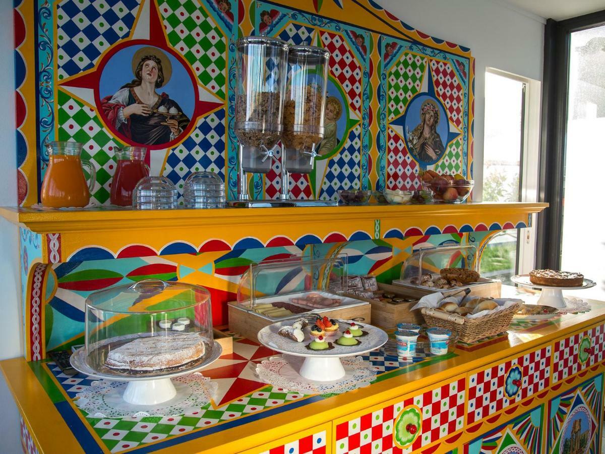 Tra Le Braccia Di Morfeo Bed & Breakfast Terrasini Ngoại thất bức ảnh